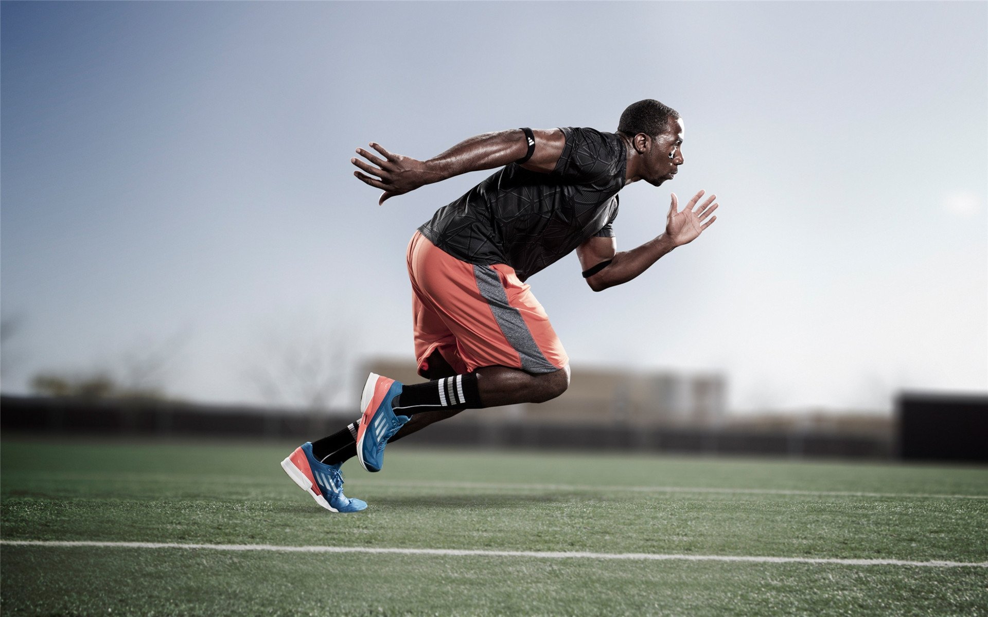 开云体育网页版入口-_勇士队外线火力全开，比赛胜利在望_，勇士队内线